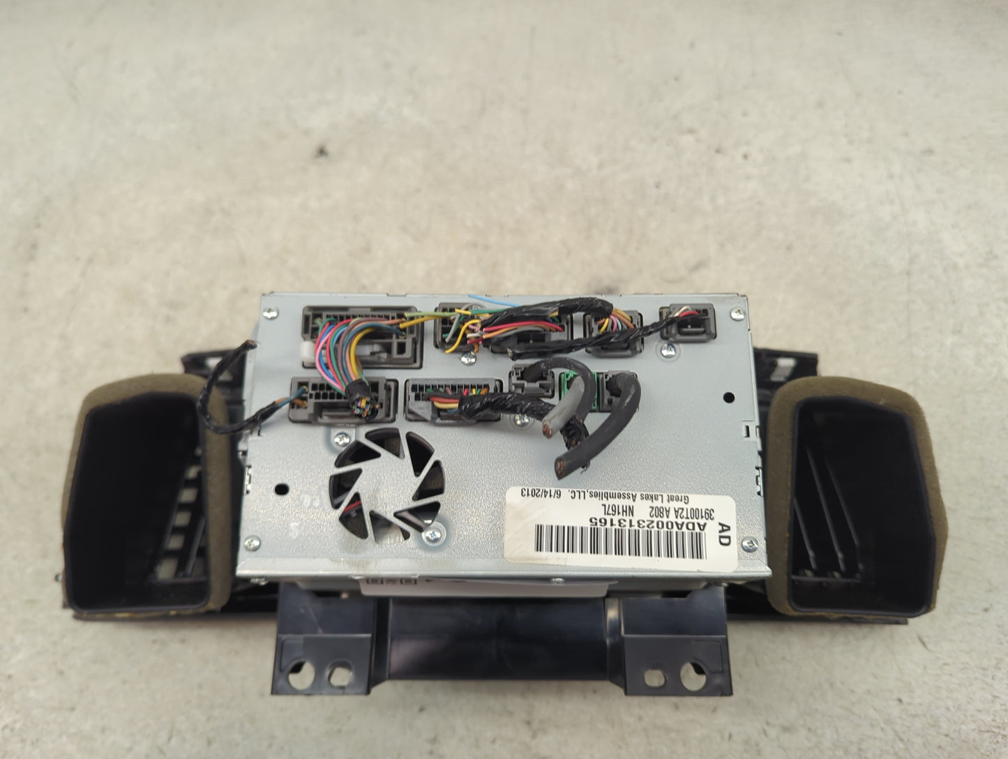 2013 Honda Accord Radio AM FM Cd Player Receiver Replacement P/N:39100T2AA802 NH167L Fits OEM Used Auto Parts - Oemusedautop