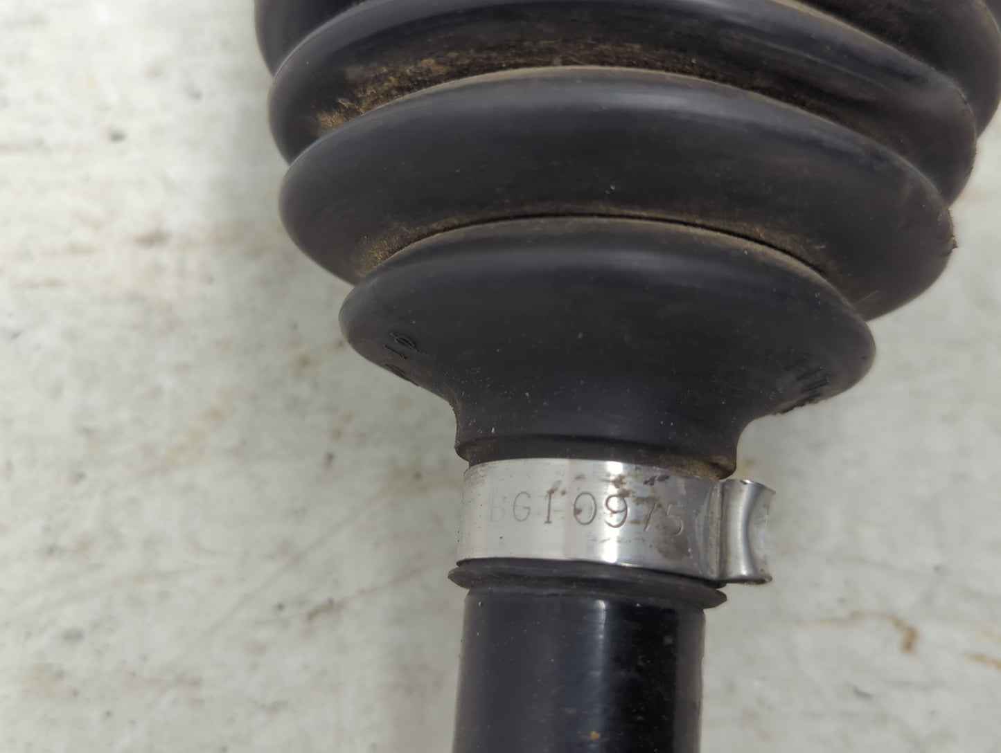 2012-2014 Honda Cr-v Axle Shaft Front Driver Cv C/v 1416052 - Oemusedautoparts1.com