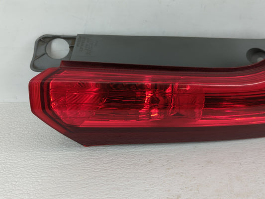 2012-2014 Honda Cr-V Tail Light Assembly Passenger Right OEM P/N:UE23CXT0AAA0 UP18BYTOAAAO, UA21CXT0AAA0 Fits Fits 2012 2013 2014 OEM Used Auto Parts