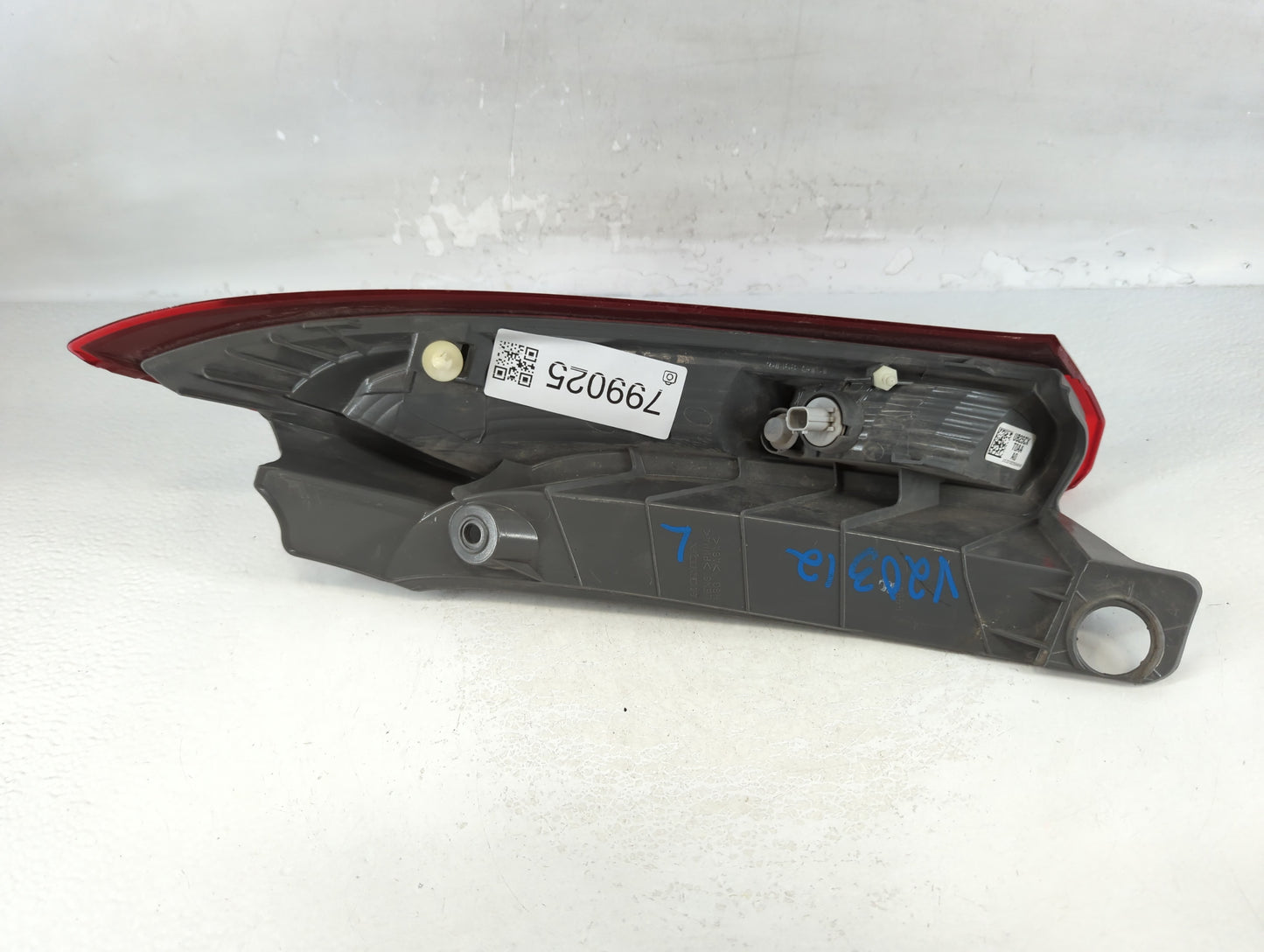 2012-2014 Honda Cr-V Tail Light Assembly Driver Left OEM P/N:UH29DYTOAAA0 T0AA Fits Fits 2012 2013 2014 OEM Used Auto Parts