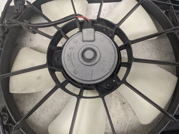 2009-2015 Honda Pilot Electric Radiator Cooling Fan Motor Assembly 1460890