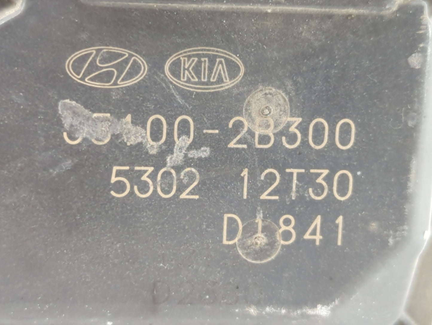 2012-2019 Hyundai Accent Throttle Body P/N:35100-2B300 Fits Fits 2012 2013 2014 2015 2016 2017 2018 2019 OEM Used Auto Parts