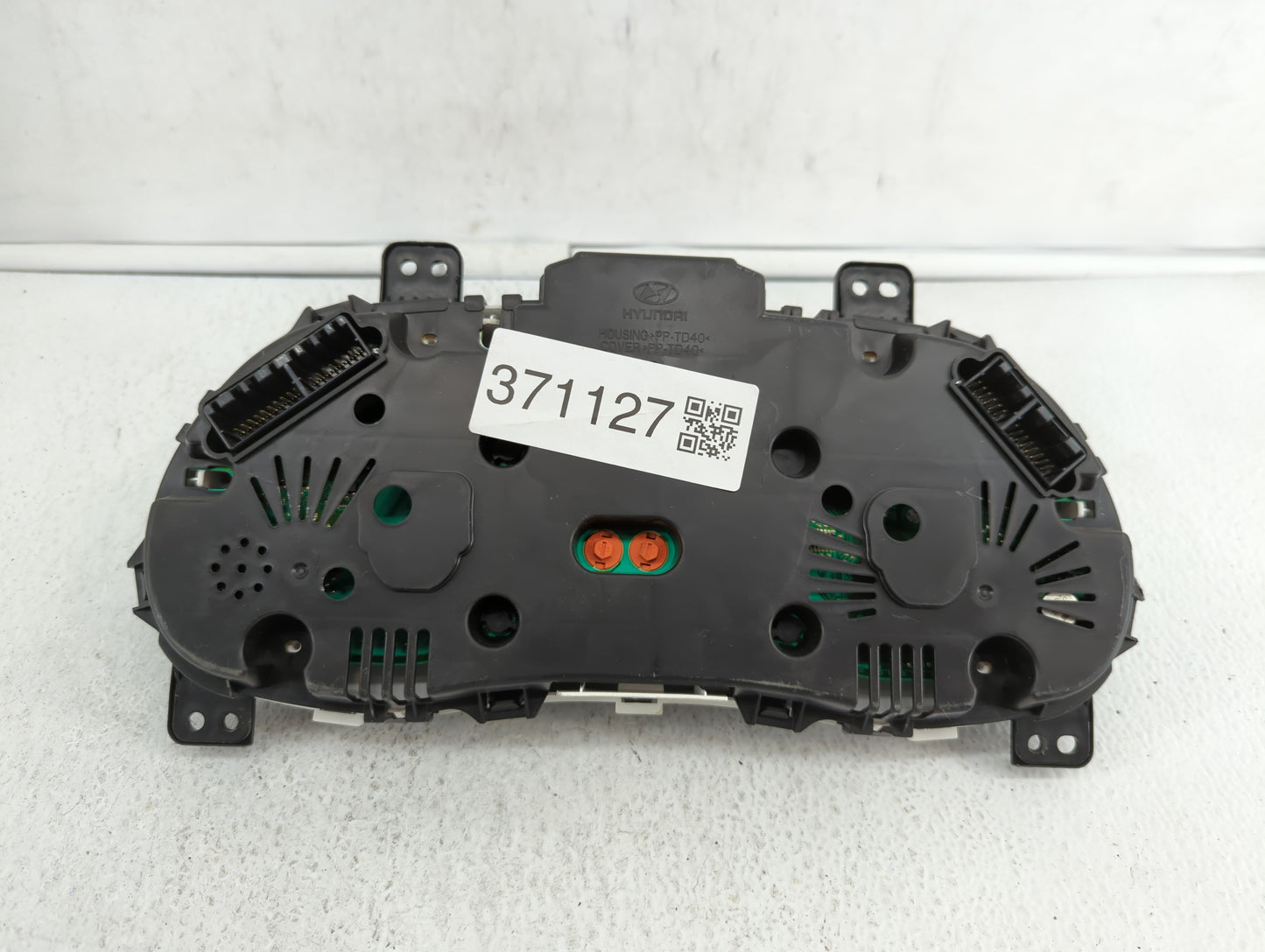 2012-2013 Hyundai Accent Instrument Cluster Speedometer Gauges P/N:94001-1R030 94001- 1R03012E30 Fits Fits 2012 2013 OEM Use