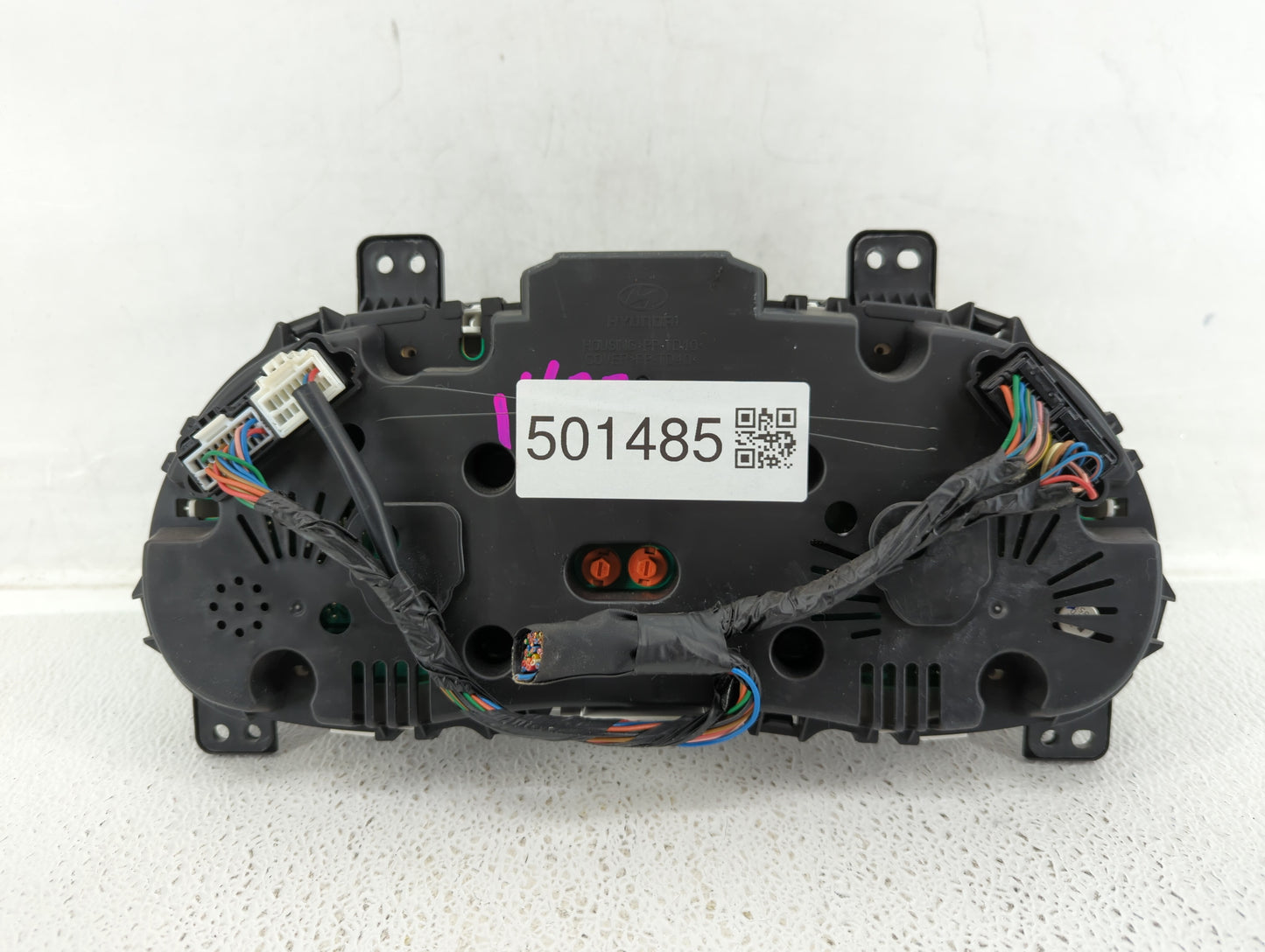 2012-2013 Hyundai Accent Instrument Cluster Speedometer Gauges P/N:94001-1R020 Fits Fits 2012 2013 OEM Used Auto Parts - Oem