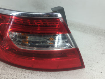 2012-2017 Hyundai Azera Tail Light Assembly Passenger Right OEM P/N:92403-3V0 Fits Fits 2012 2013 2014 2015 2016 2017 OEM Used Auto Parts