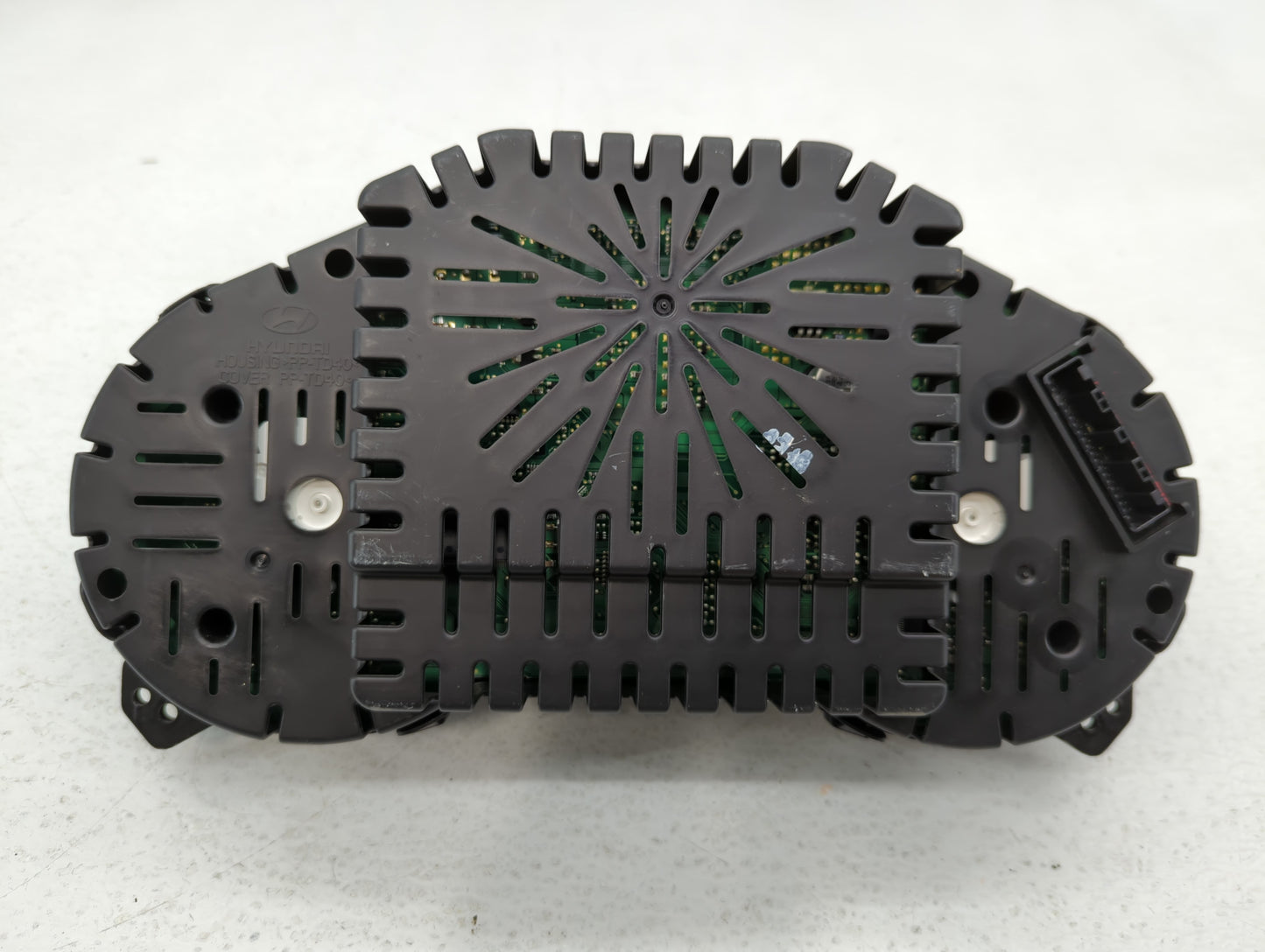 2012-2013 Hyundai Azera Instrument Cluster Speedometer Gauges P/N:94001-3V100 Fits Fits 2012 2013 OEM Used Auto Parts - Oemu
