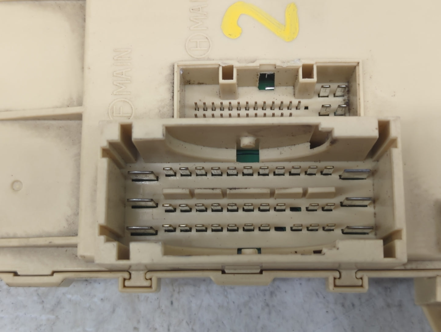 2013-2013 Hyundai Elantra Body Control Module Bcm Inner Cabin Fuse Box - Oemusedautoparts1.com