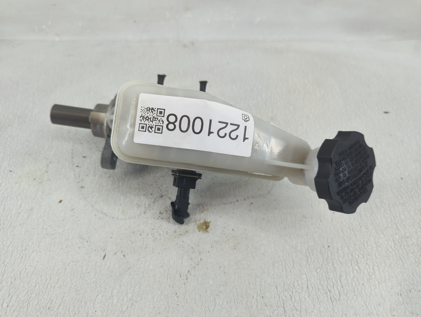 2011-2016 Hyundai Elantra Brake Master Cylinder 1221008 - Oemusedautoparts1.com
