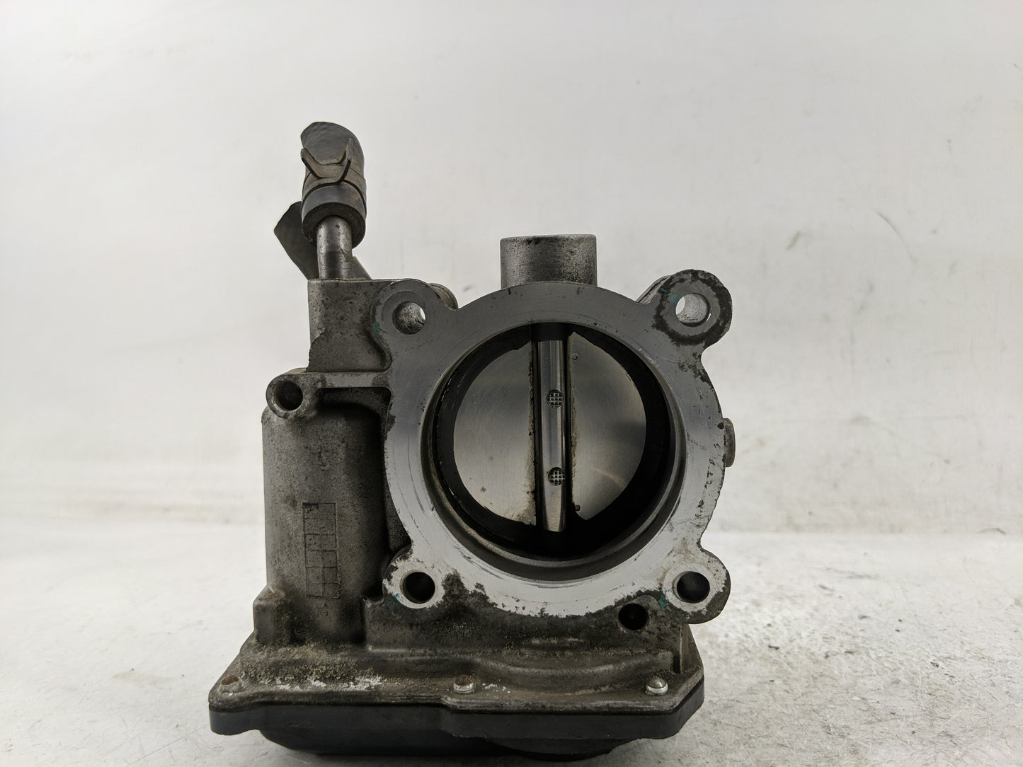 2011-2020 Hyundai Elantra Throttle Body P/N:35100-2E000 Fits Fits 2011 2012 2013 2014 2015 2016 2017 2018 2019 2020 2021 OEM