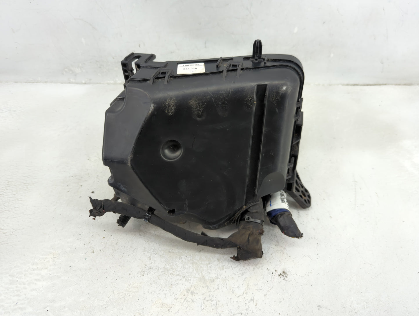 2011-2013 Hyundai Elantra Fusebox Fuse Box Panel Relay Module P/N:91950-3X711 Fits Fits 2011 2012 2013 OEM Used Auto Parts -