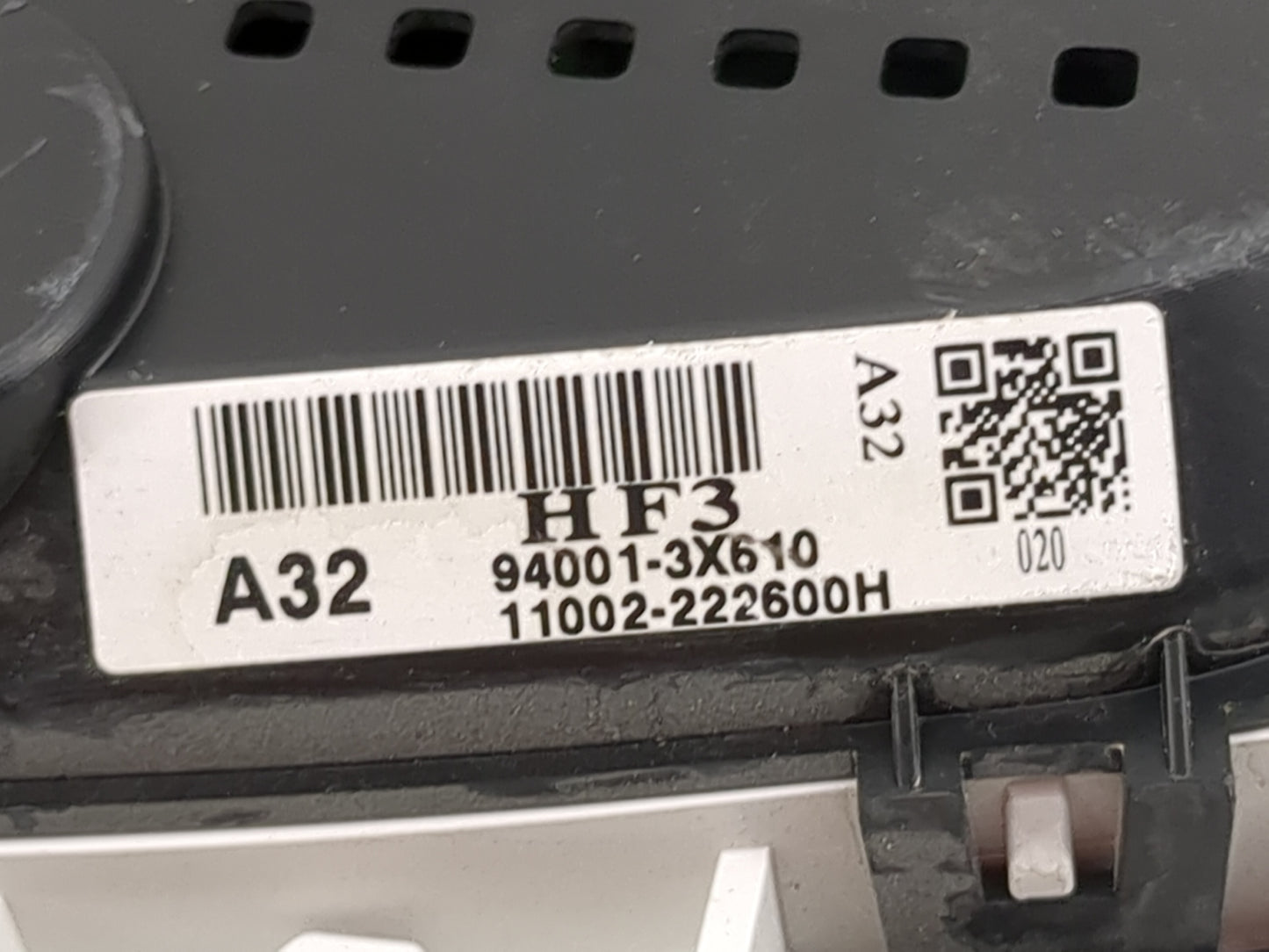 2013 Hyundai Elantra Instrument Cluster Speedometer Gauges P/N:94001-3X610 11002-222600H Miles: Fits OEM Used Auto Parts - O
