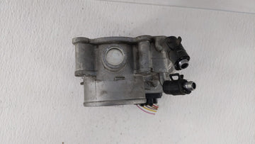 2011-2018 Hyundai Elantra Throttle Body P/N:35100-2E710 35100-2E000 Fits Fits 2011 2012 2013 2014 2015 2016 2017 2018 2019 OEM Used Auto Parts