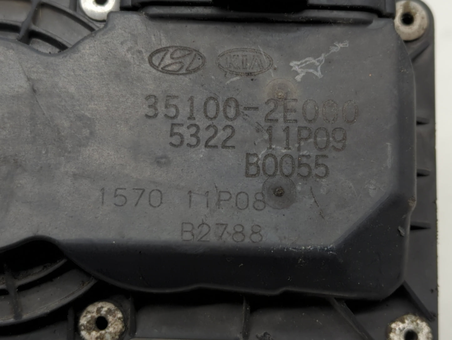 2011-2018 Hyundai Elantra Throttle Body P/N:35100-2E000 1306040697 Fits Fits 2011 2012 2013 2014 2015 2016 2017 2018 2019 OE