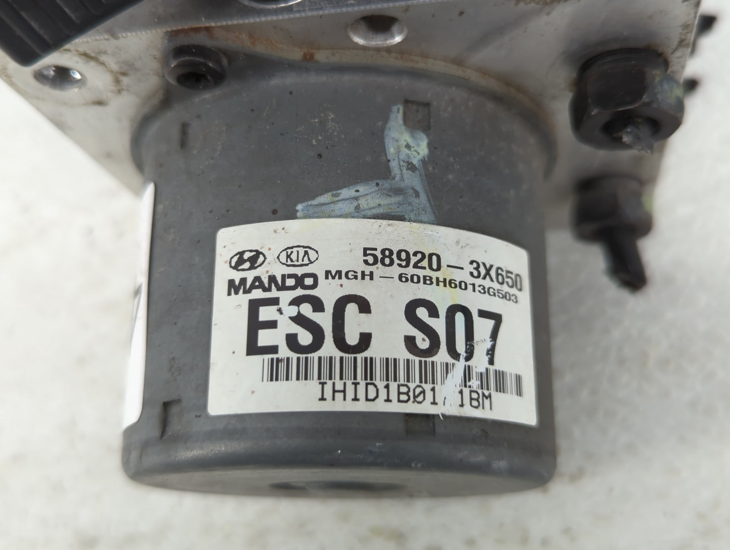 2011-2013 Hyundai Elantra ABS Pump Control Module Replacement P/N:58920-3X650 58920-3X700 Fits Fits 2011 2012 2013 OEM Used