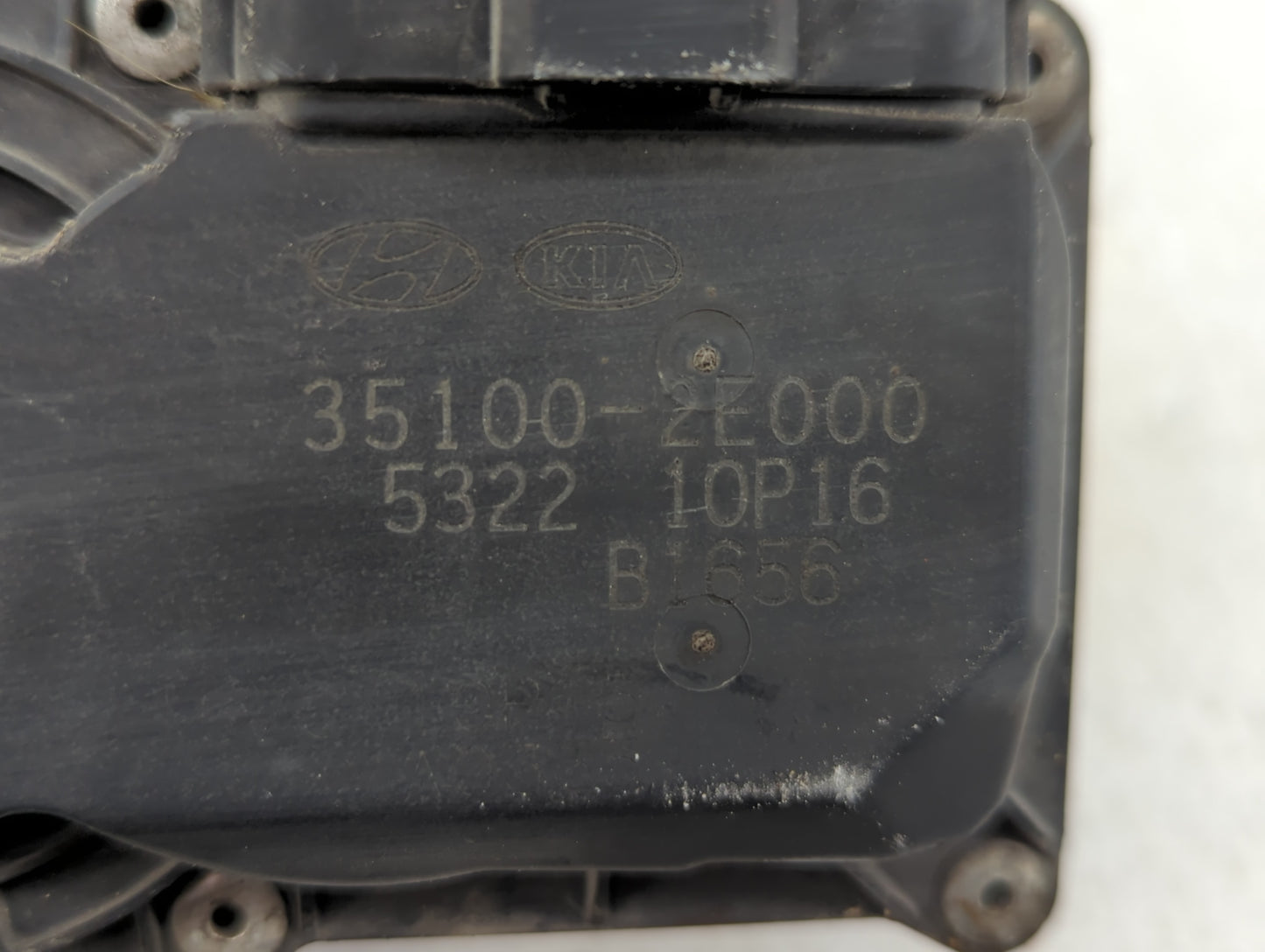 2011-2020 Hyundai Elantra Throttle Body P/N:35100-2E000 Fits Fits 2011 2012 2013 2014 2015 2016 2017 2018 2019 2020 2021 OEM