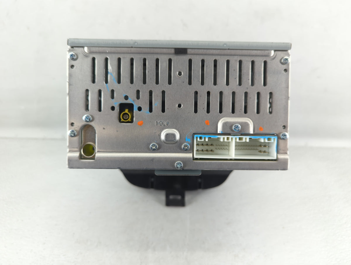 2013-2013 Hyundai Elantra Am Fm Cd Player Radio Receiver 582698 - Oemusedautoparts1.com