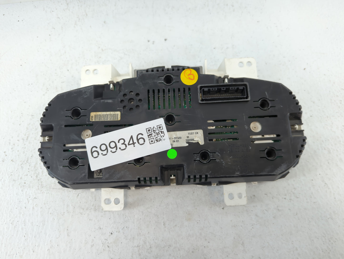 2013 Hyundai Elantra Instrument Cluster Speedometer Gauges P/N:94001-3Y520 Fits OEM Used Auto Parts - Oemusedautoparts1.com