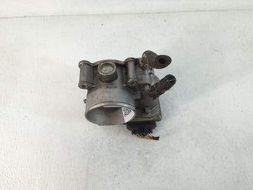 2011-2020 Hyundai Elantra Throttle Body P/N:35100-2E000 Fits Fits 2011 2012 2013 2014 2015 2016 2017 2018 2019 2020 2021 OEM Used Auto Parts