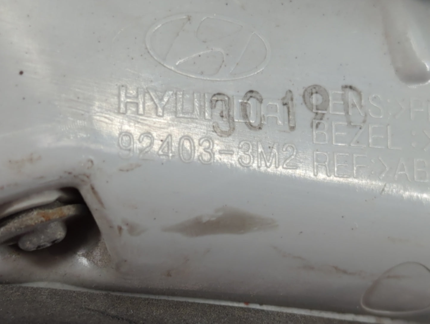 2012-2014 Hyundai Genesis Tail Light Assembly Driver Left OEM P/N:92403-3M2 Fits Fits 2012 2013 2014 OEM Used Auto Parts - O