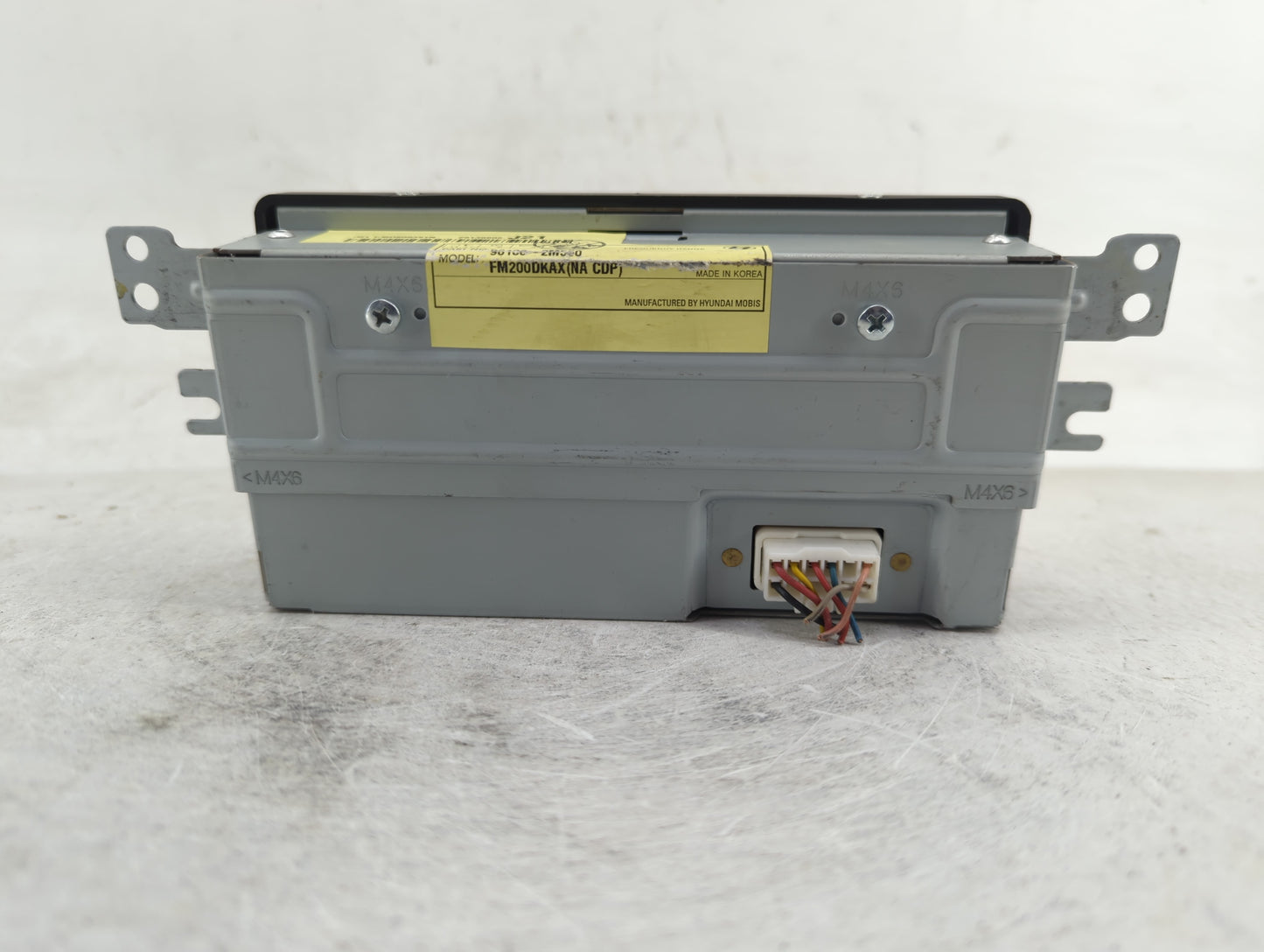 2013-2016 Hyundai Genesis Information Display Screen - Oemusedautoparts1.com