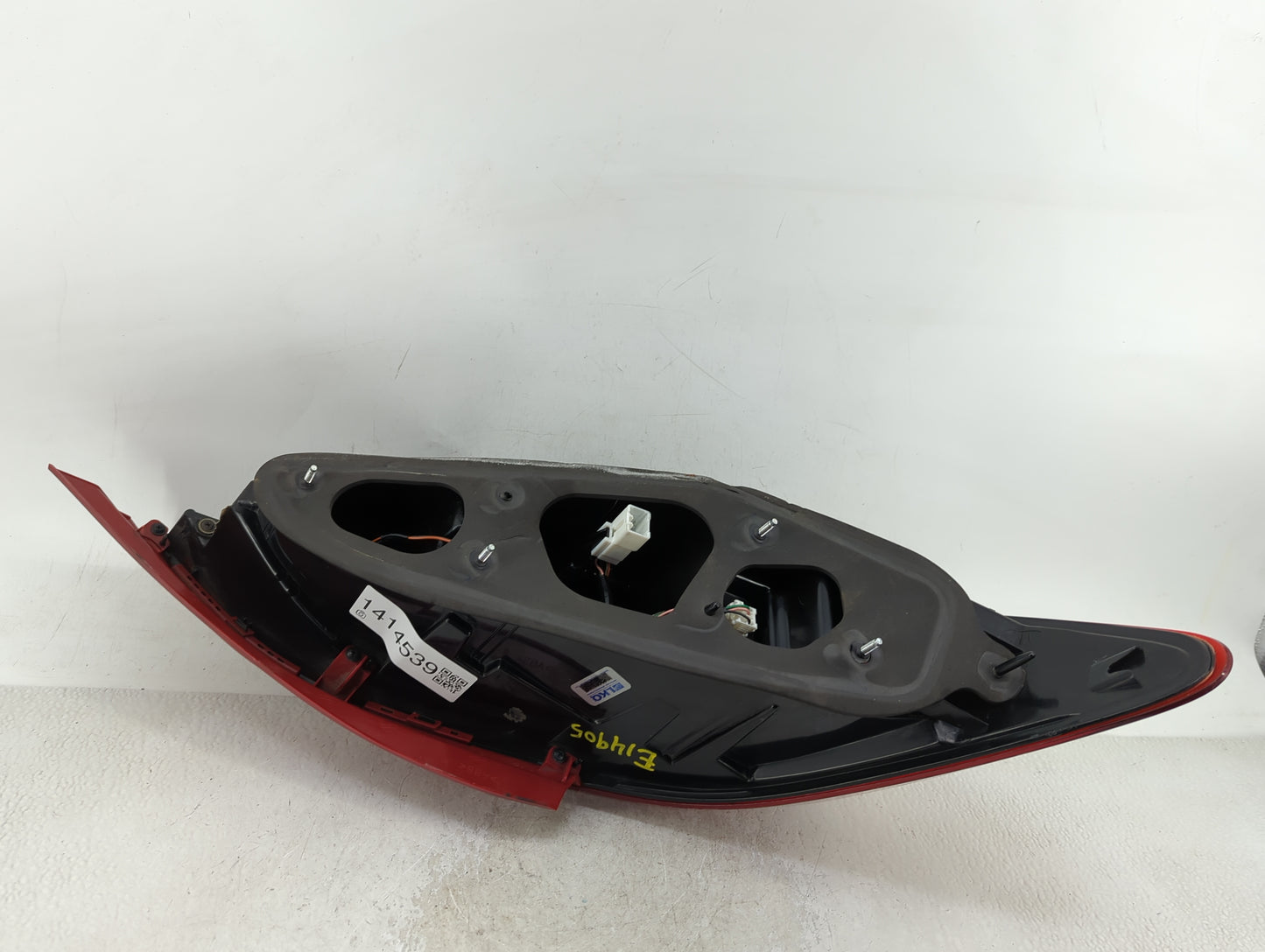 2013-2016 Hyundai Genesis Tail Light Assembly Passenger Right OEM Fits Fits 2013 2014 2015 2016 OEM Used Auto Parts - Oemuse