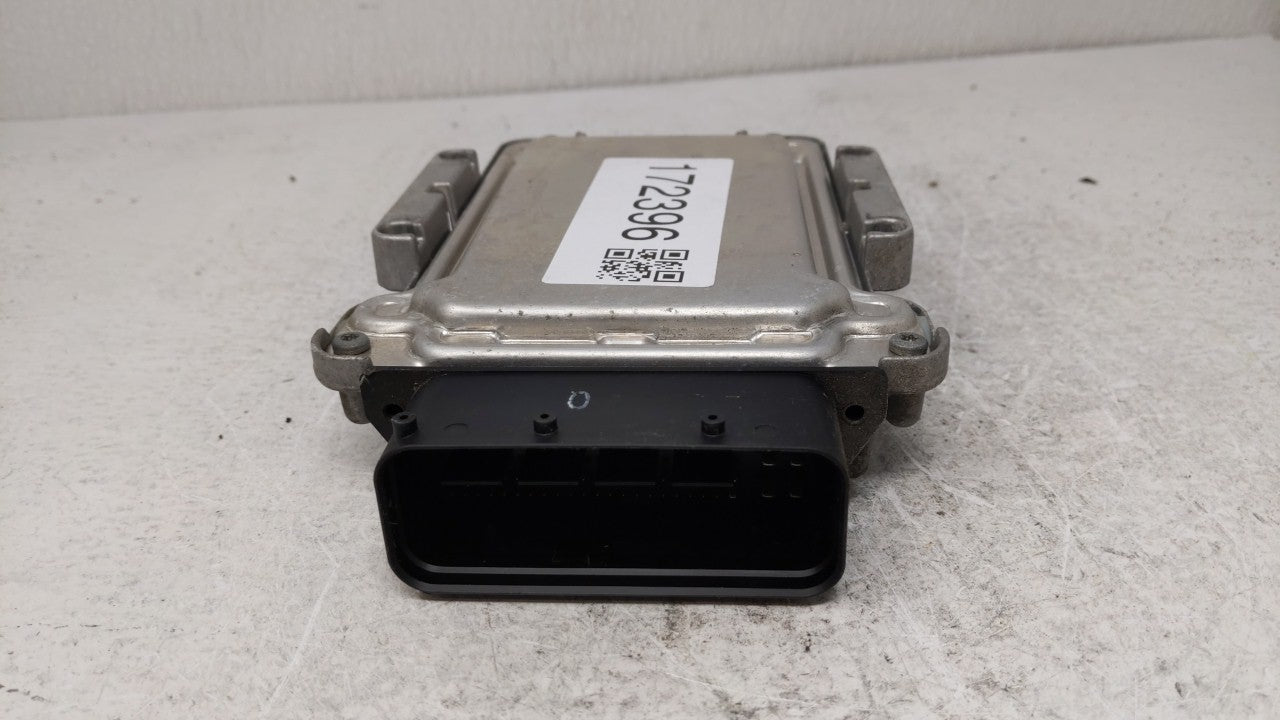 2013-2014 Hyundai Genesis Chassis Control Module Ccm Bcm Body Control - Oemusedautoparts1.com