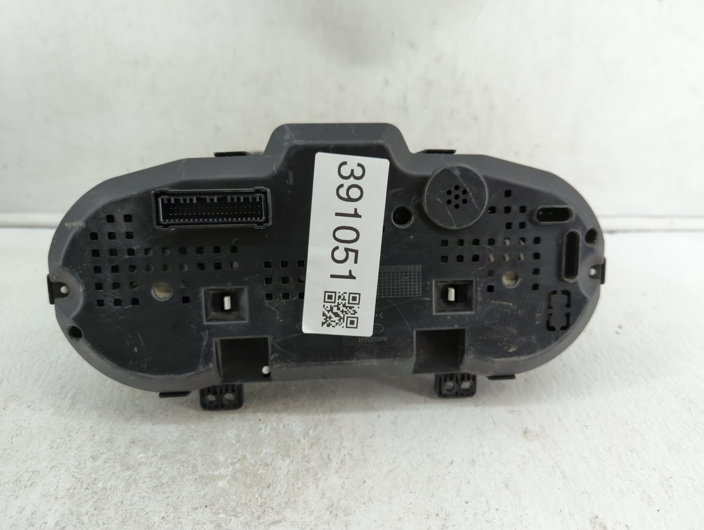 2013 Hyundai Genesis Instrument Cluster Speedometer Gauges P/N:94031-2M070 Fits OEM Used Auto Parts - Oemusedautoparts1.com