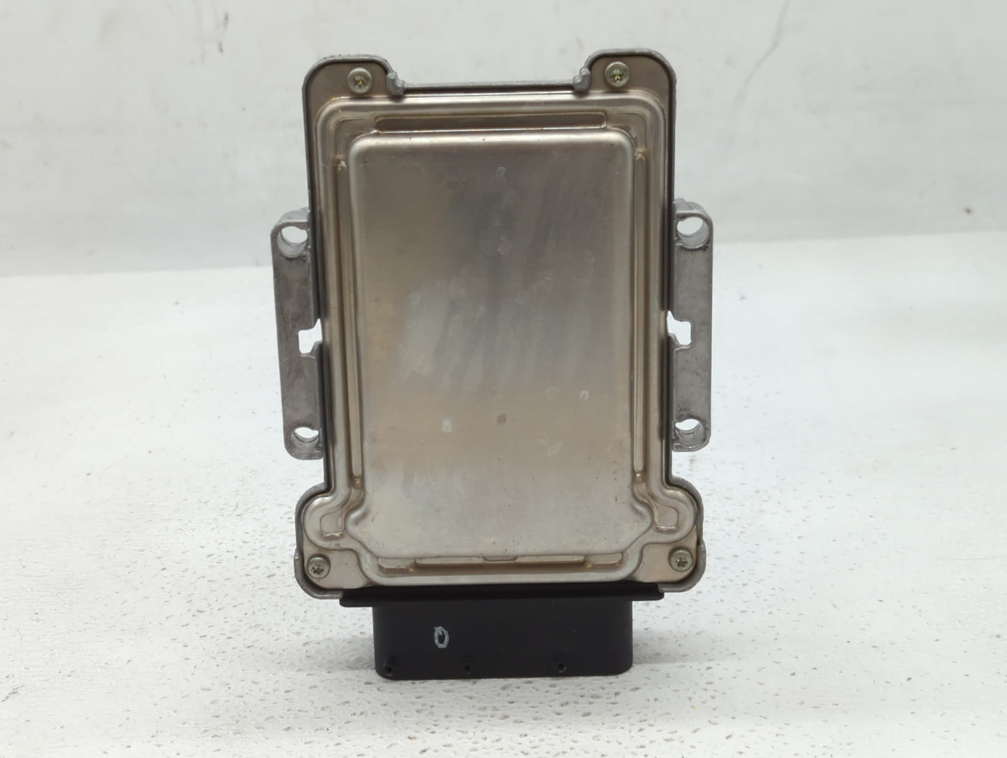2013-2016 Hyundai Genesis Chassis Control Module Ccm Bcm Body Control - Oemusedautoparts1.com