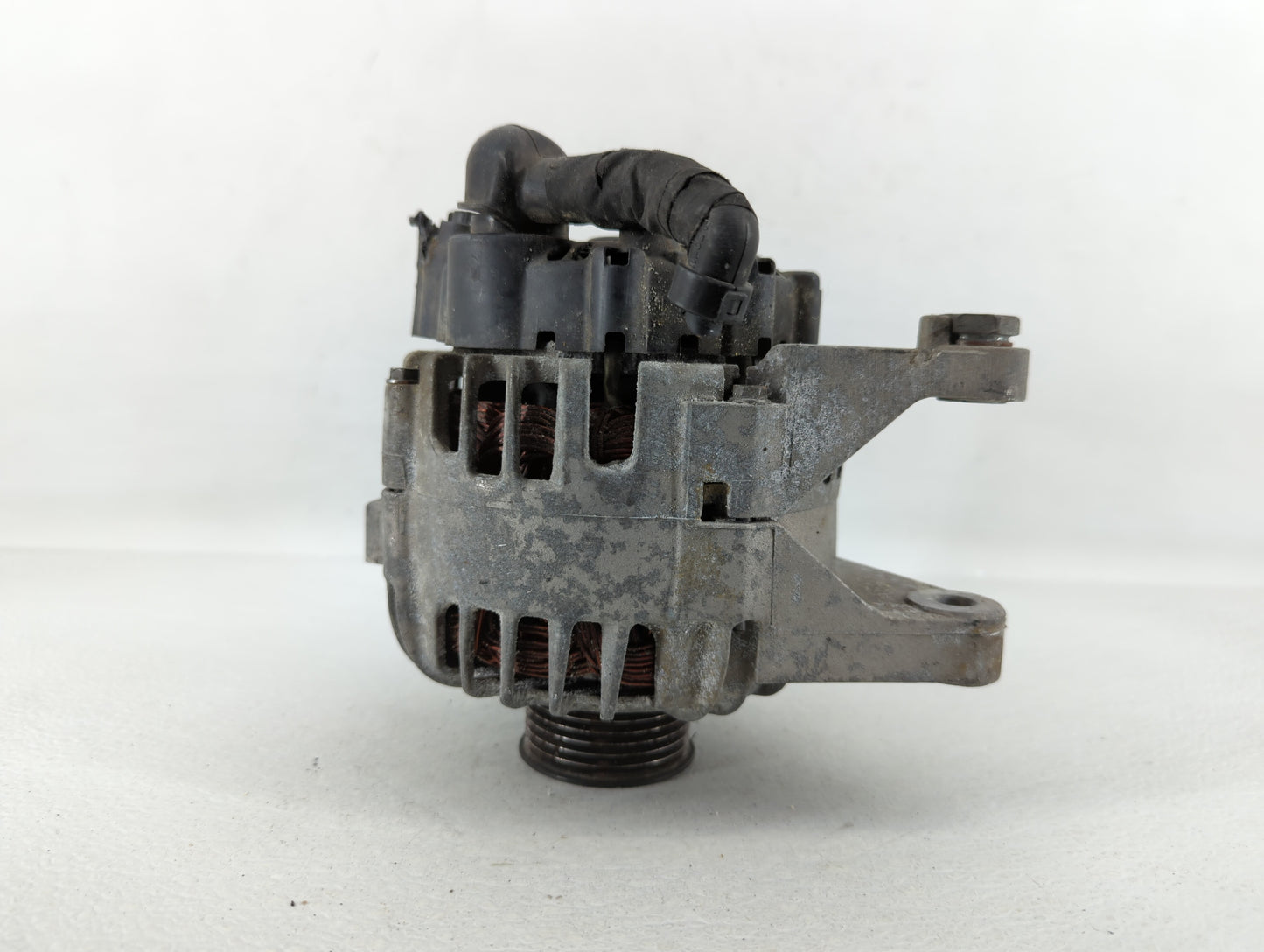 2013-2014 Hyundai Genesis Alternator Replacement Generator Charging Assembly Engine OEM P/N:37301-2C120 Fits Fits 2013 2014