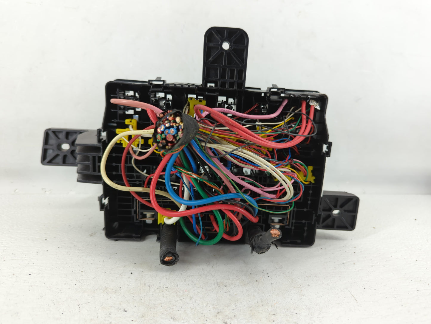 2013-2014 Hyundai Genesis Fusebox Fuse Box Panel Relay Module P/N:91264 2M561 Fits Fits 2013 2014 OEM Used Auto Parts - Oemu