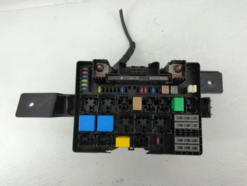 2013-2014 Hyundai Genesis Fusebox Fuse Box Panel Relay Module P/N:91264-2M901 Fits Fits 2013 2014 OEM Used Auto Parts