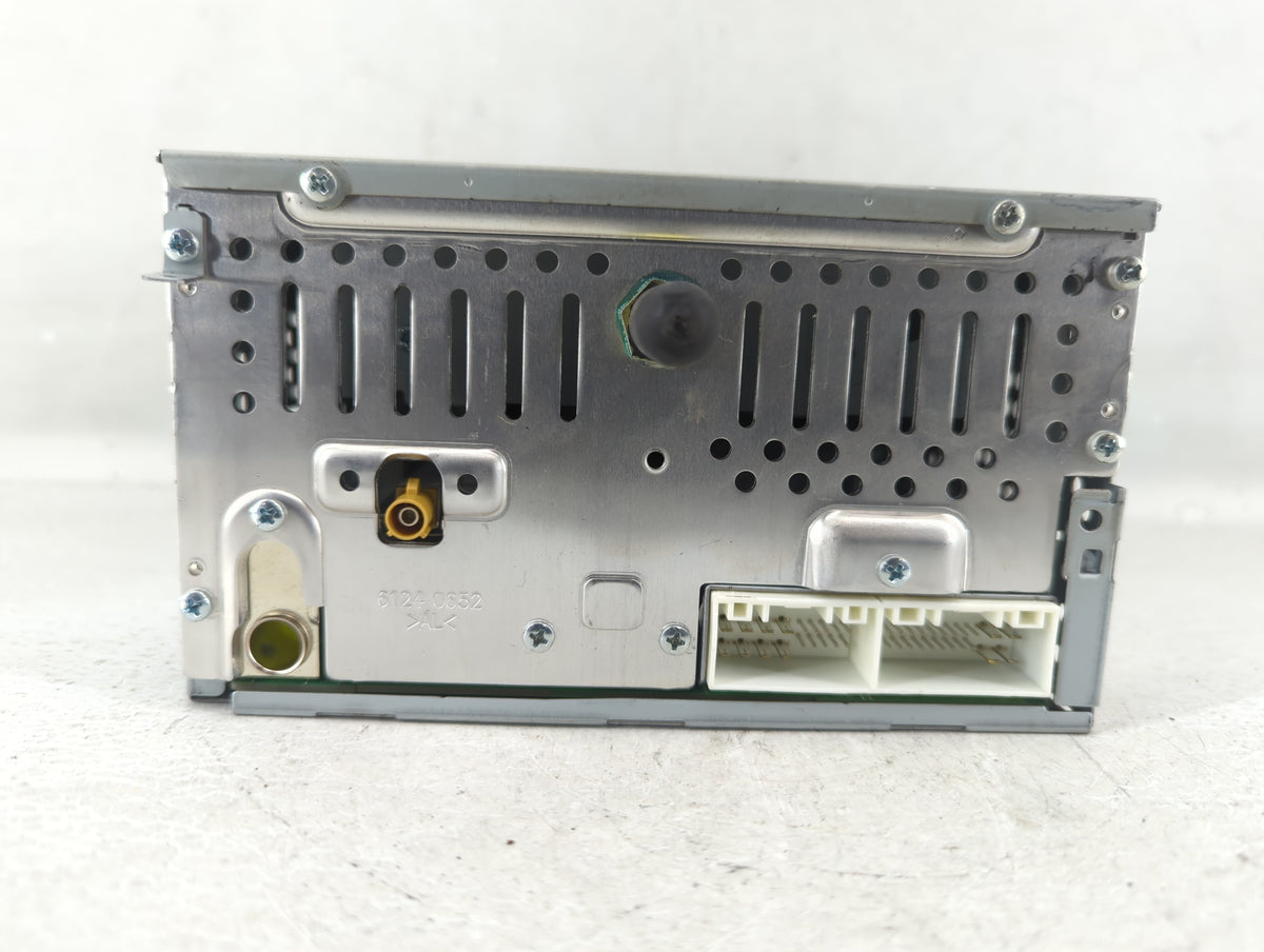 2013-2013 Hyundai Genesis Am Fm Cd Player Radio Receiver 582976 - Oemusedautoparts1.com