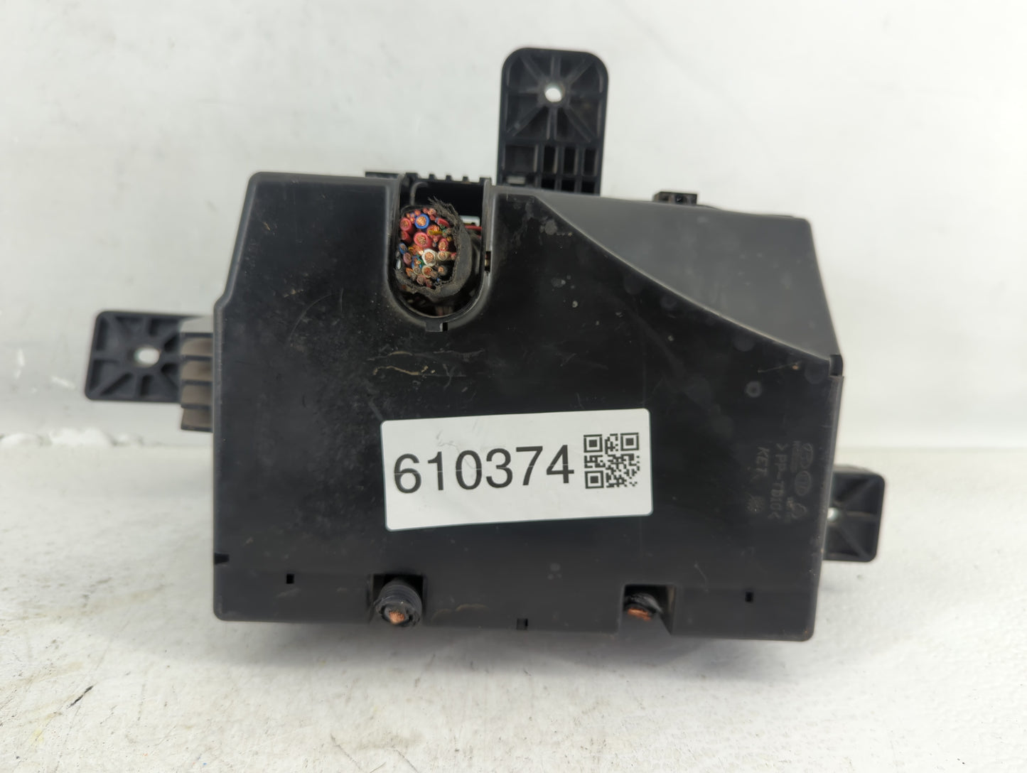 2013-2014 Hyundai Genesis Fusebox Fuse Box Panel Relay Module P/N:91264 2M901 Fits Fits 2013 2014 OEM Used Auto Parts - Oemu