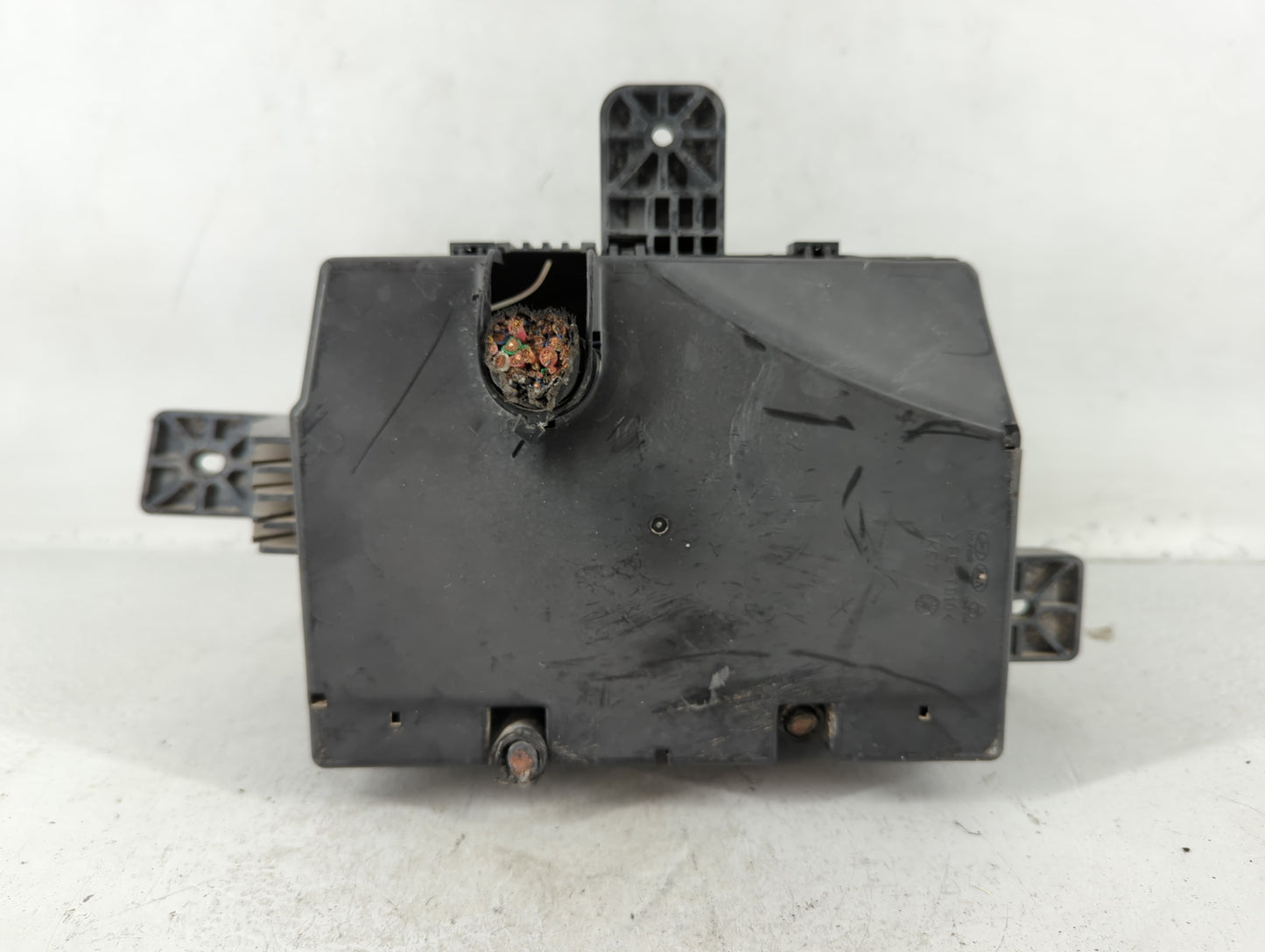 2013-2016 Hyundai Genesis Fusebox Fuse Box Panel Relay Module P/N:91264-2M56 Fits Fits 2013 2014 2015 2016 OEM Used Auto Par