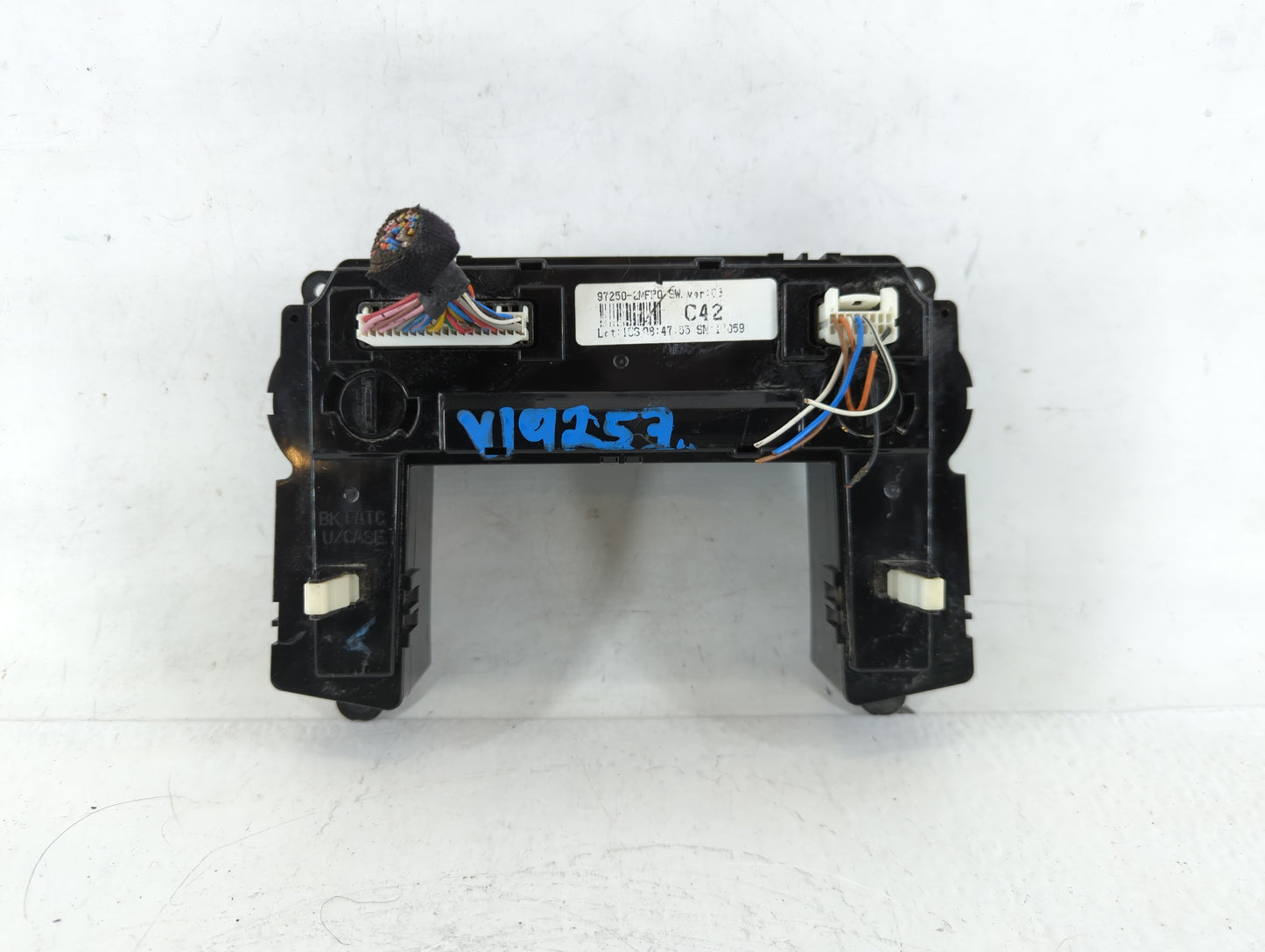 2013-2016 Hyundai Genesis Climate Control Module Temperature AC/Heater Replacement P/N:97250-2MFP1 Fits Fits 2013 2014 2015