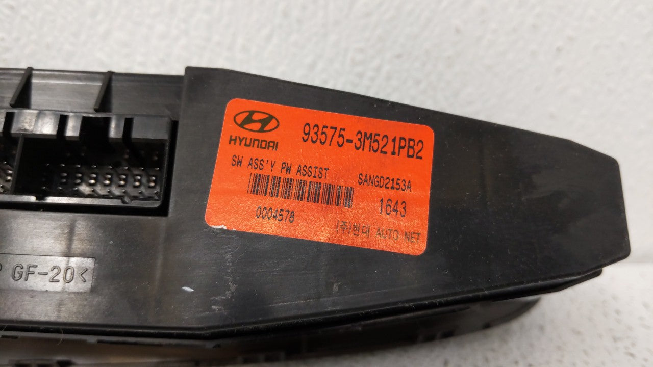 2013 Hyundai Genesis Passeneger Right Power Window Switch 93575-3m521 - Oemusedautoparts1.com