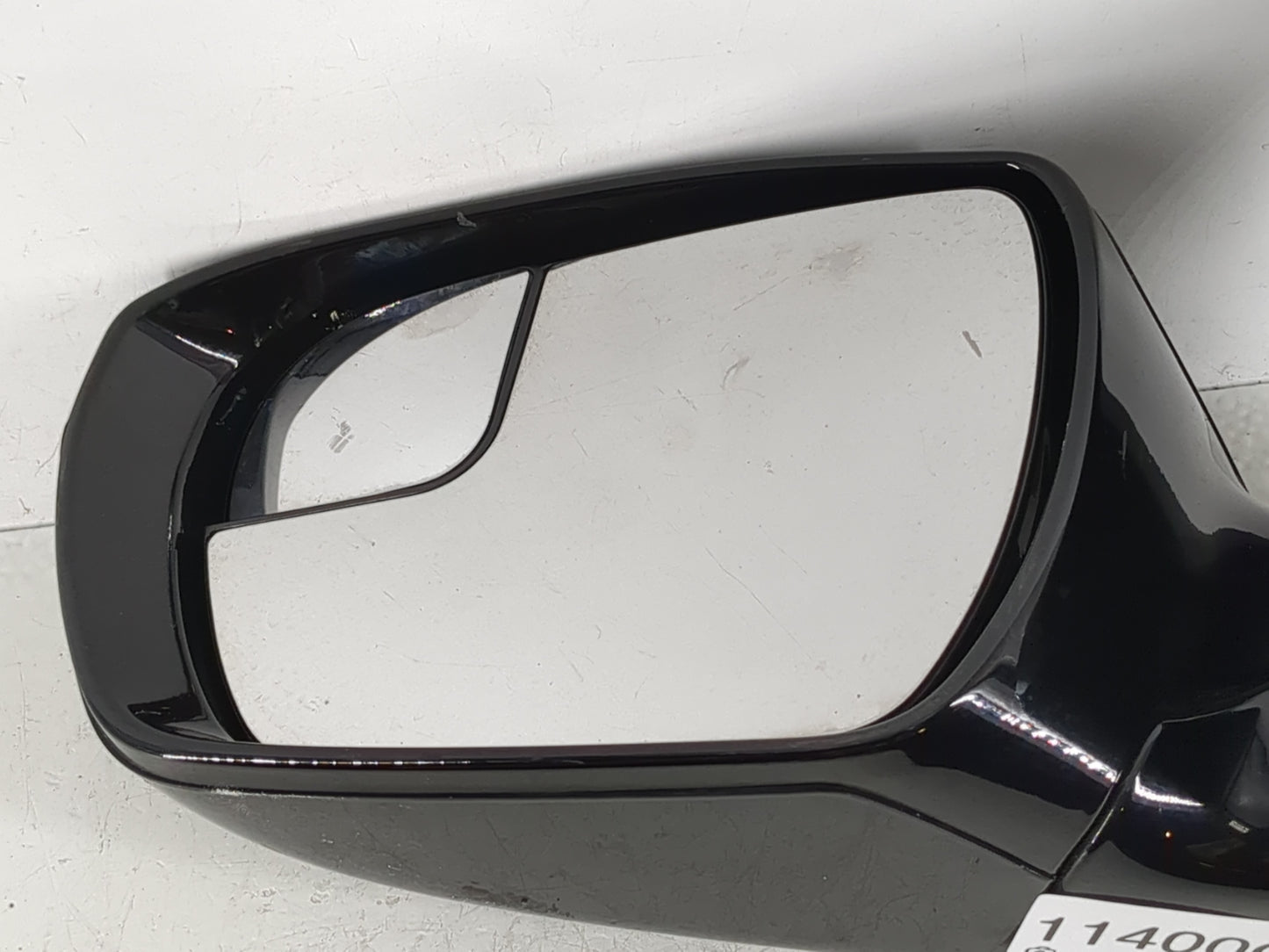 2013-2016 Hyundai Santa Fe Driver Side View Mirror - Left Door Mirror OEM Used - Oemusedautoparts1.com