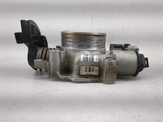 2013 Hyundai Santa Fe Throttle Body Fits Fits 2011 2012 2014 2015 2016 OEM Used Auto Parts