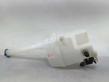 2013-2016 Hyundai Santa Fe Windshield Washer Fluid Reservoir Bottle Oem