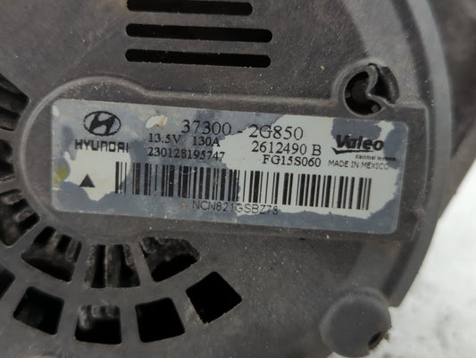 2013 Hyundai Santa Fe Alternator Replacement Generator Charging Assembly Engine OEM P/N:37300 2G850 Fits Fits 2014 2015 OEM Used Auto Parts