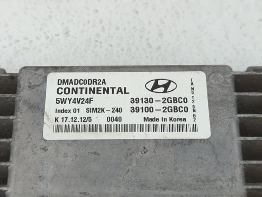 2013 Hyundai Santa Fe PCM Engine Control Computer ECU ECM PCU OEM P/N:39100-2GBC0 39130-2GBC0 Fits OEM Used Auto Parts