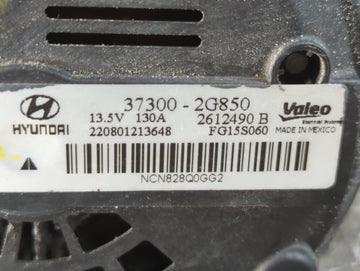 2013 Hyundai Santa Fe Alternator Replacement Generator Charging Assembly Engine OEM P/N:2612490B 37300-2G850 Fits Fits 2014 2015 OEM Used Auto Parts