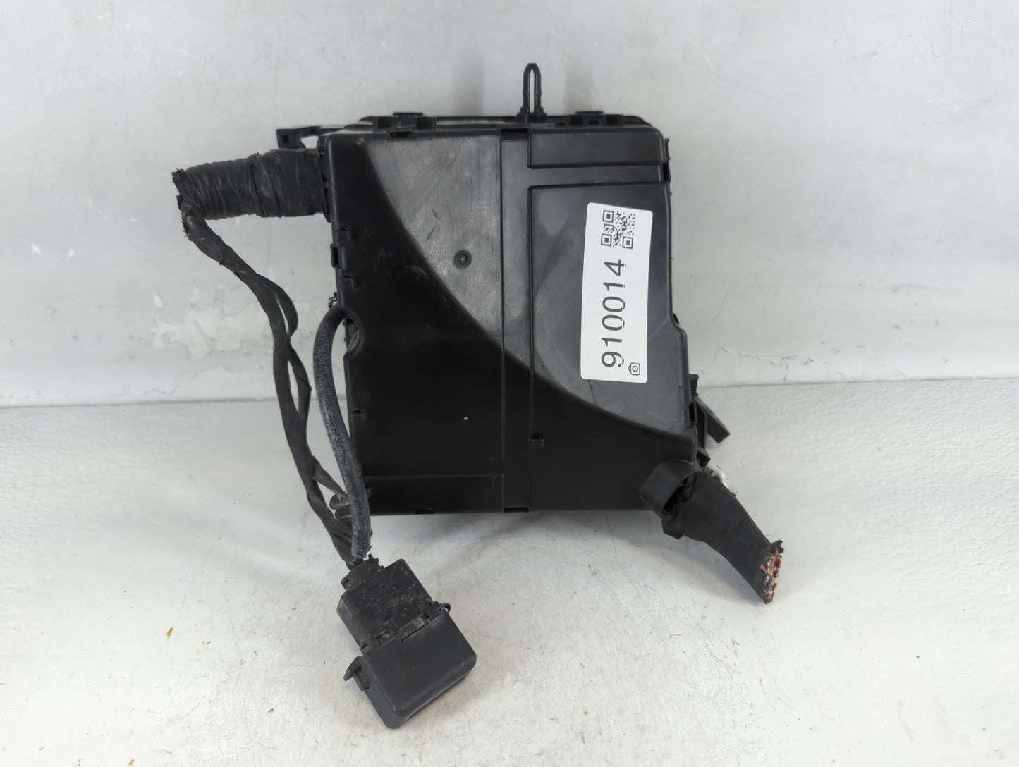 2013 Hyundai Santa Fe Fusebox Fuse Box Panel Relay Module P/N:VS912004Z150ZA Fits OEM Used Auto Parts - Oemusedautoparts1.co
