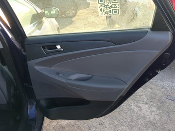 2011-2014 Hyundai Sonata Passenger Rear Door Oem 1212904