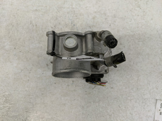 2011-2014 Hyundai Sonata Throttle Body P/N:35100-2E000 Fits Fits 2011 2012 2013 2014 2015 2016 OEM Used Auto Parts