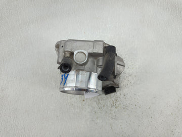 2011-2014 Hyundai Sonata Throttle Body P/N:35100-2G700 Fits Fits 2011 2012 2013 2014 2015 2016 OEM Used Auto Parts