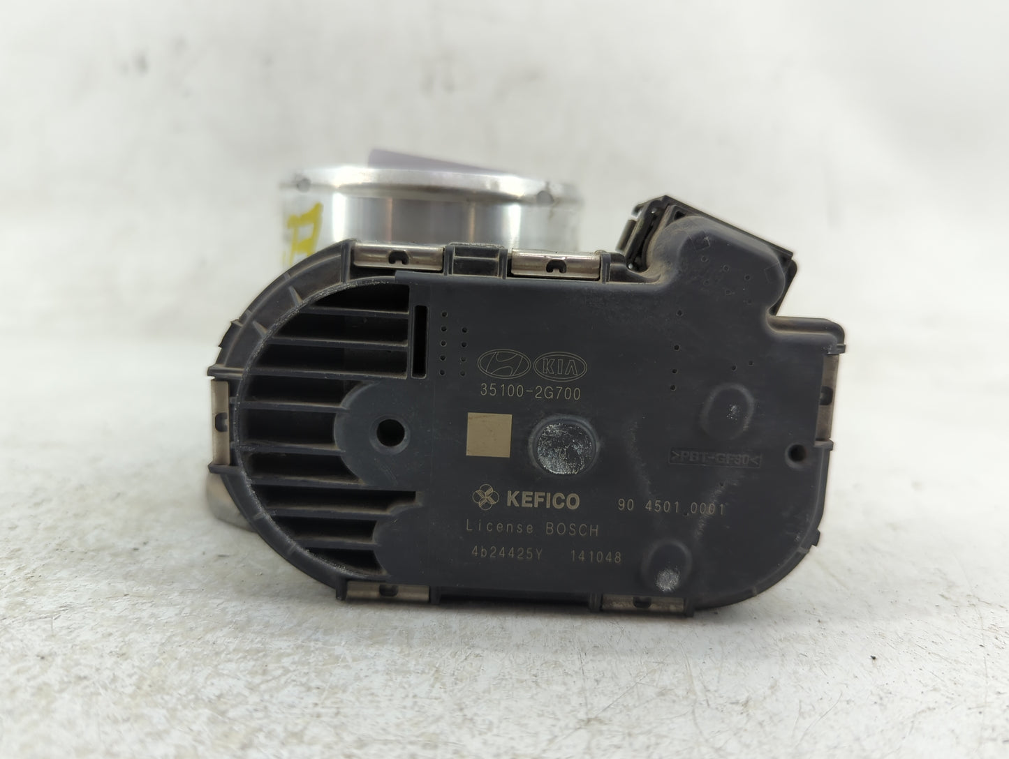 2011-2014 Hyundai Sonata Throttle Body P/N:35100-2G700 Fits Fits 2011 2012 2013 2014 2015 2016 OEM Used Auto Parts - Oemused