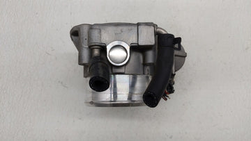 2011-2014 Hyundai Sonata Throttle Body P/N:35100-2G700 Fits Fits 2011 2012 2013 2014 2015 2016 OEM Used Auto Parts