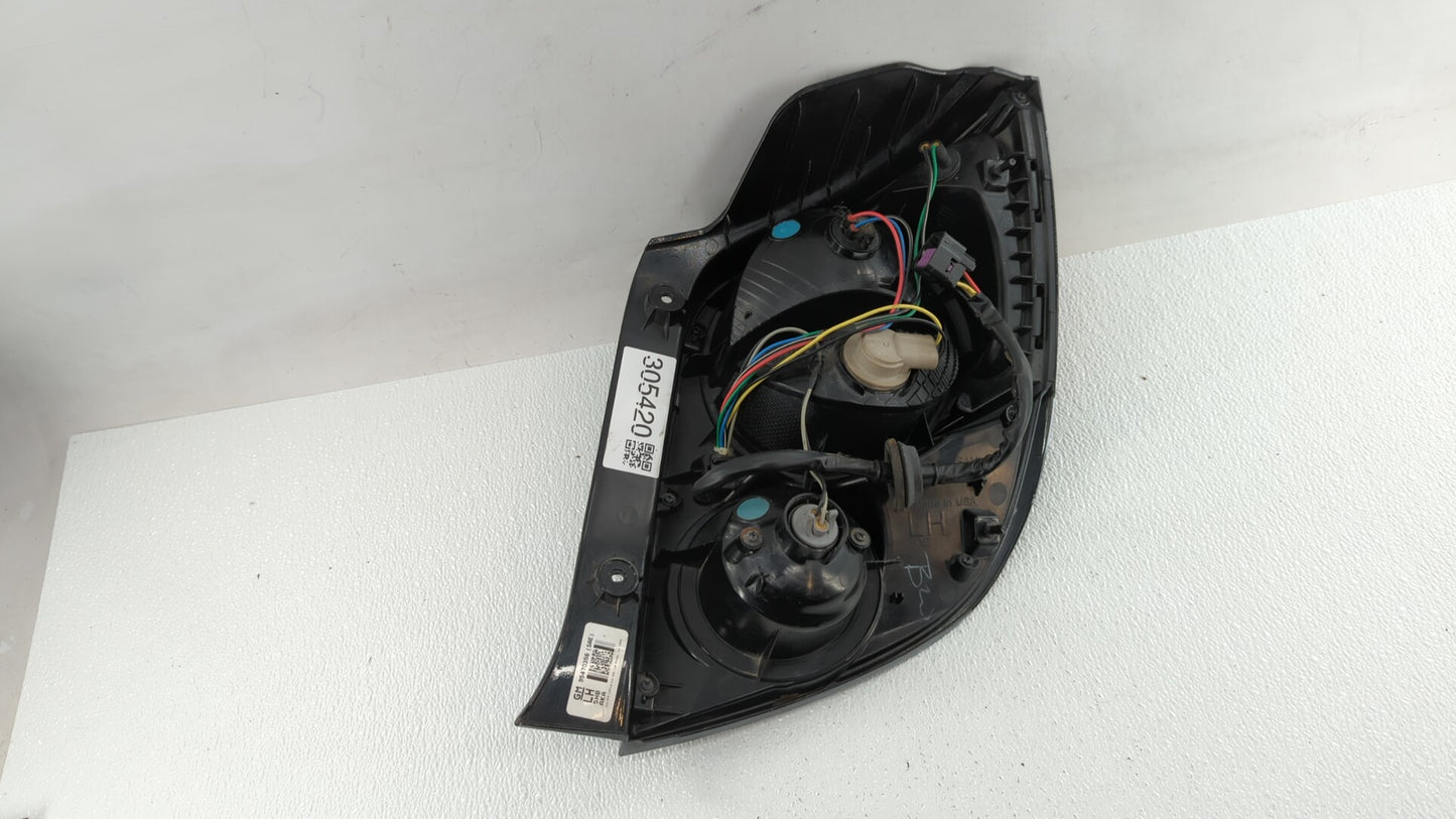 2013 Hyundai Sonata Tail Light Assembly Driver Left OEM P/N:94534065 95470356 Fits Fits 2012 2014 2015 2016 OEM Used Auto Pa