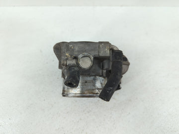2011-2014 Hyundai Sonata Throttle Body P/N:904501 0001 35100-2G700 Fits Fits 2011 2012 2013 2014 2015 2016 OEM Used Auto Parts